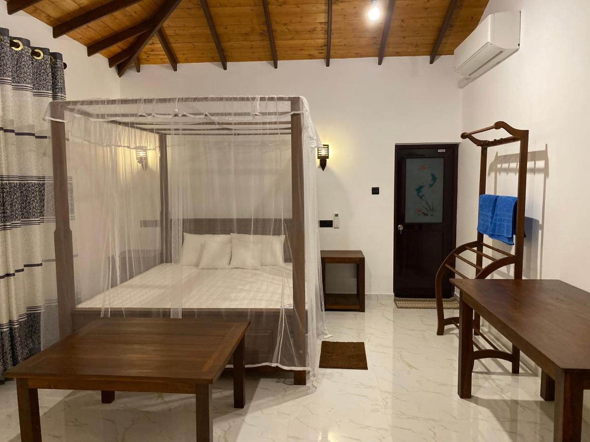 See Turtle Villa Tangalle Exterior photo