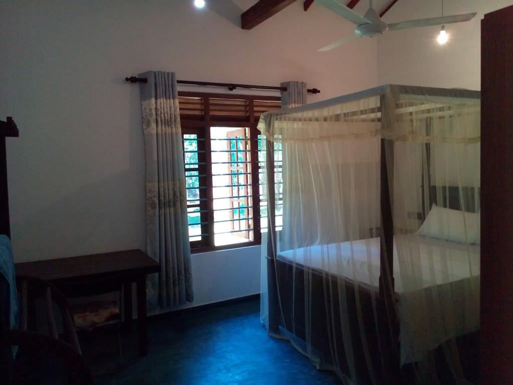 See Turtle Villa Tangalle Exterior photo
